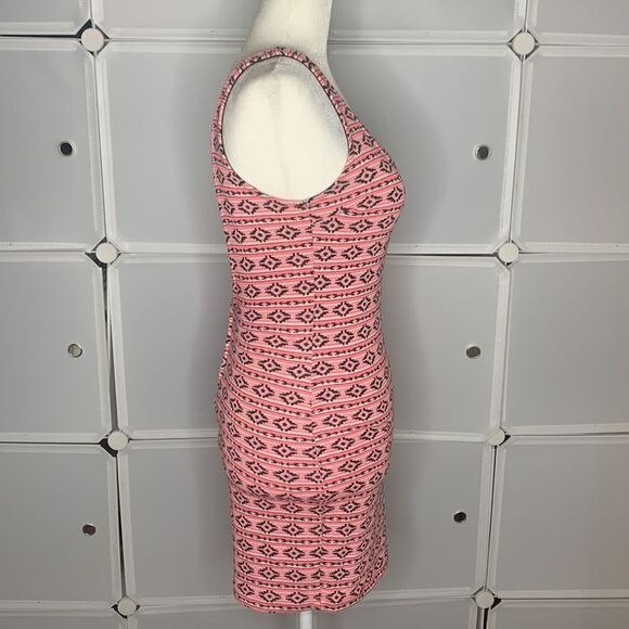 Akira Chicago Red Label Aztec Print Low Back BodyCon Dress Size Small - Picture 8 of 12